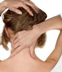 sintomi di dolore al collo dell'osteocondrosi cervicale